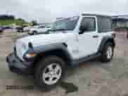 2019 Jeep Wrangler Sport S z VIN 1C4GJXAG1KW614085, wystawiony jako Copart lot #62818985 z przebiegiem 47 539 mil mil oraz Szkoda całkowita • Salvage title. Historia ofert i sprzedaży dostępna na DreamBid. Obrazek 1.