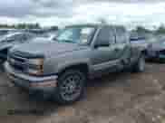 2006 Chevrolet Silverado 1500 LT3 с VIN 1GCEK19Z76Z178242, выставлен на аукционе IAAI как лот 42322595 с пробегом 279 612 миль миль и . История ставок и продаж доступна на DreamBid. Изображение 17.