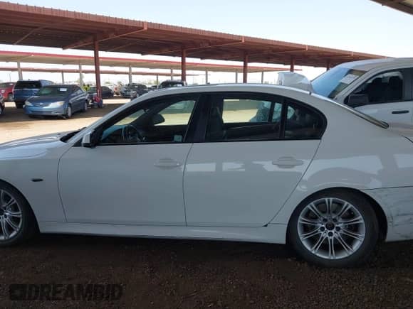 2010 BMW 5 Series 535i с VIN WBANW1C54AC166679, выставлен на аукционе IAAI как лот 42703585 с пробегом 144 517 миль миль и . История ставок и продаж доступна на DreamBid. Изображение 14.