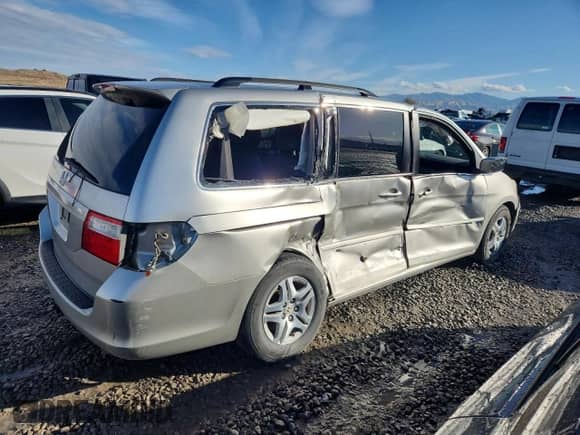 2007 Honda Odyssey EX-L z VIN 5FNRL38697B456826, wystawiony jako Copart lot #85890275 z przebiegiem 287 303 mil mil oraz Czysty tytuł • Clean title. Historia ofert i sprzedaży dostępna na DreamBid. Obrazek 3.