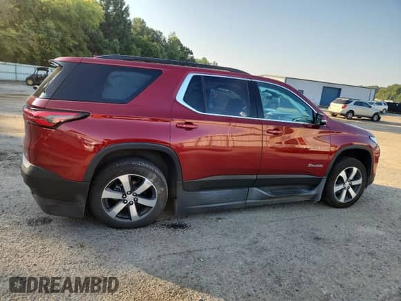 2022 Chevrolet Traverse LT with VIN 1GNERHKW5NJ111759, listed as a Copart auction lot 80033175 with 68,082 mi miles and Salvage title. Bid and sale history available at DreamBid. Image 3.