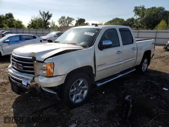 2013 GMC Sierra 1500 SLT с VIN 3GTP2WE7XDG210317, выставлен на аукционе Copart как лот 70132025 с пробегом 128 727 миль миль и Списание • Salvage title. История ставок и продаж доступна на DreamBid. Изображение 1.