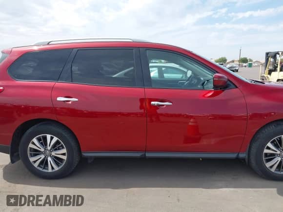 2019 Nissan Pathfinder SL with VIN 5N1DR2MN6KC582224, listed as a IAAI auction lot 43242066 with 61,949 mi miles and . Bid and sale history available at DreamBid. Image 13.