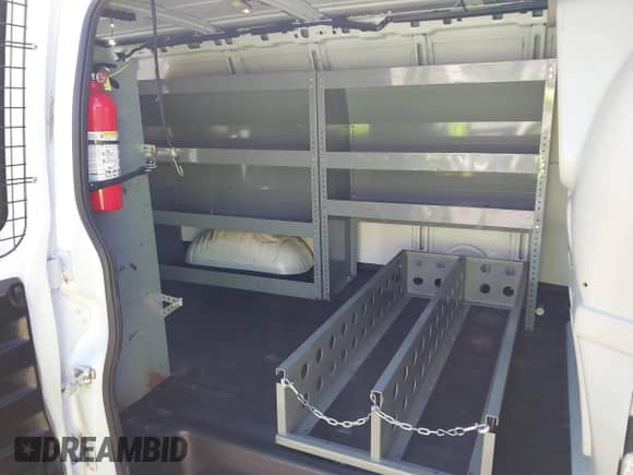 2019 Chevrolet Express Cargo с VIN 1GCWGAFG1K1195734, выставлен на аукционе IAAI как лот 43028382 с пробегом 74 555 миль миль и . История ставок и продаж доступна на DreamBid. Изображение 8.