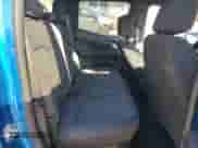 2024 Chevrolet Colorado 4WD Trail Boss z VIN 1GCPTEEK0R1227760, wystawiony jako Copart lot #80683055 z przebiegiem Nie podano mil oraz Szkoda całkowita • Salvage title. Historia ofert i sprzedaży dostępna na DreamBid. Obrazek 10.