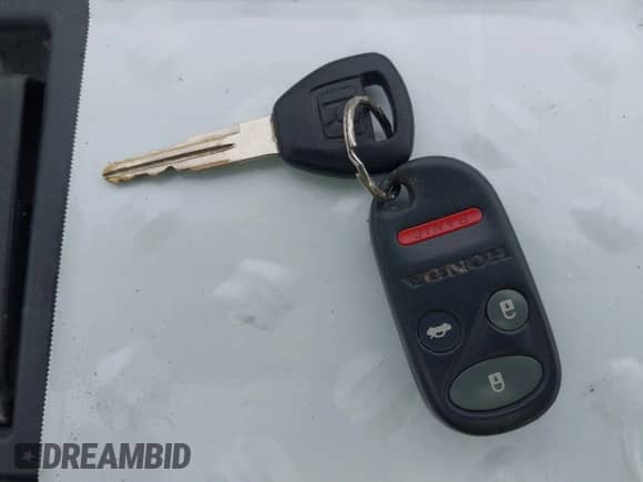 2002 Honda Accord EX с VIN JHMCG66052C018870, выставлен на аукционе IAAI как лот 41620522 с пробегом 124 724 миль миль и . История ставок и продаж доступна на DreamBid. Изображение 11.