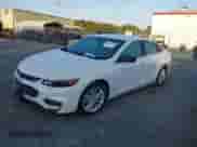 2017 Chevrolet Malibu Hybrid с VIN 1G1ZJ5SU6HF210220, выставлен на аукционе IAAI как лот 43169497 с пробегом Не указан миль и . История ставок и продаж доступна на DreamBid. Изображение 2.