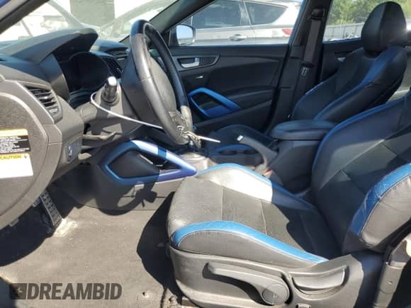 2016 Hyundai Veloster Turbo Rally Edition z VIN KMHTC6AE5GU260653, wystawiony jako Copart lot #70649355 z przebiegiem 86 037 mil mil oraz Szkoda całkowita • Salvage title. Historia ofert i sprzedaży dostępna na DreamBid. Obrazek 7.