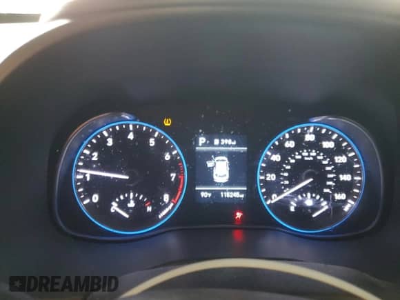2020 Hyundai Kona SE с VIN KM8K1CAA3LU460079, выставлен на аукционе Copart как лот 85710875 с пробегом 115 245 миль миль и Списание • Salvage title. История ставок и продаж доступна на DreamBid. Изображение 9.