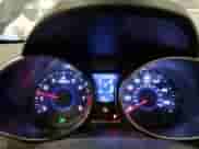 2012 Hyundai Veloster w/Gray Int z VIN KMHTC6AD3CU052773, wystawiony jako Copart lot #70096015 z przebiegiem 154 233 mil mil oraz Czysty tytuł • Clean title. Historia ofert i sprzedaży dostępna na DreamBid. Obrazek 9.