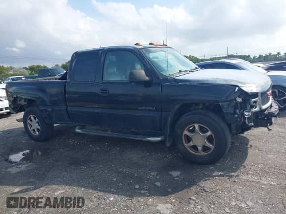 2002 GMC Sierra 1500 Denali z VIN 2GTFK69U421373269, wystawiony jako IAAI lot #41393988 z przebiegiem 180 672 mil mil oraz . Historia ofert i sprzedaży dostępna na DreamBid. Obrazek 13.