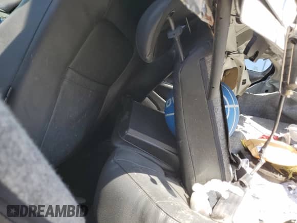 2008 Volvo S60 2.5T с VIN YV1RH592682676058, выставлен на аукционе Copart как лот 71983685 с пробегом Не указан миль и На запчасти • Non repairable. История ставок и продаж доступна на DreamBid. Изображение 10.