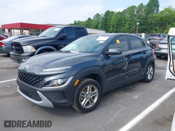 2022 Hyundai Kona SE with VIN KM8K22AB8NU866670, listed as a IAAI auction lot 42697347 with 40,120 mi miles and . Bid and sale history available at DreamBid. Image 18.