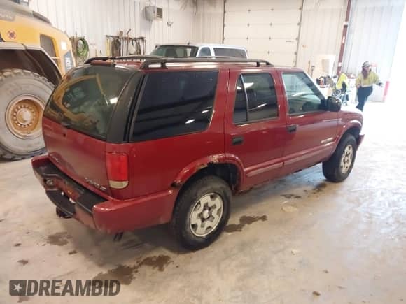 2003 Chevrolet Blazer LS с VIN 1GNDT13X03K175789, выставлен на аукционе IAAI как лот 42166503 с пробегом 302 661 миль миль и . История ставок и продаж доступна на DreamBid. Изображение 4.