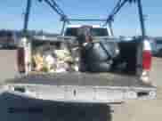 2018 Ram 1500 Tradesman z VIN 3C6JR6DG9JG186050, wystawiony jako Copart lot #70650375 z przebiegiem 157 685 mil mil oraz Szkoda całkowita • Salvage title. Historia ofert i sprzedaży dostępna na DreamBid. Obrazek 10.