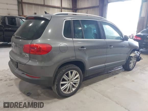 2012 Volkswagen Tiguan S с VIN WVGBV7AXXCW000681, выставлен на аукционе IAAI как лот 43499876 с пробегом 182 948 миль миль и . История ставок и продаж доступна на DreamBid. Изображение 4.