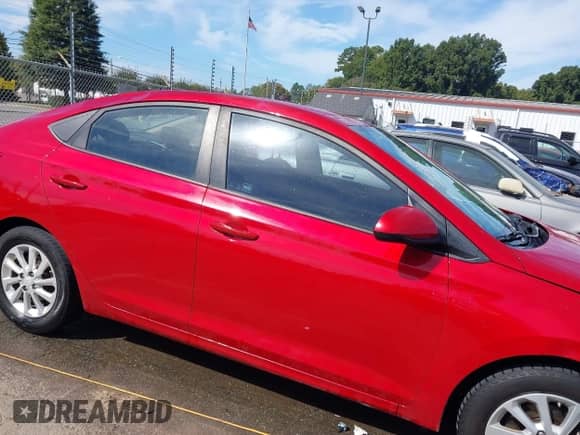 2018 Hyundai Accent SE z VIN 3KPC24A36JE011312, wystawiony jako IAAI lot #43368624 z przebiegiem 188 982 mil mil oraz . Historia ofert i sprzedaży dostępna na DreamBid. Obrazek 13.