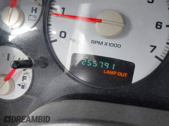 2003 Dodge 1500 ST with VIN 1D7HU18D13S357514, listed as a IAAI auction lot 43303209 with 255,791 mi miles and . Bid and sale history available at DreamBid. Image 7.