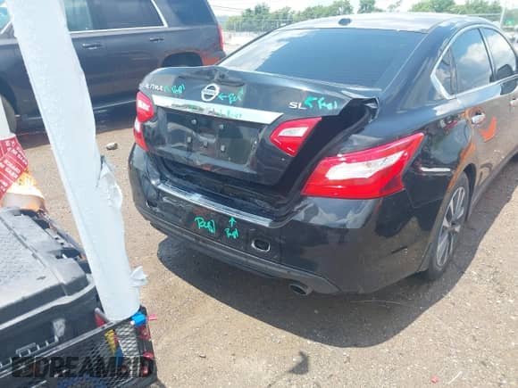 2016 Nissan Altima SV z VIN 1N4AL3AP9GC225864, wystawiony jako IAAI lot #42763474 z przebiegiem 186 551 mil mil oraz . Historia ofert i sprzedaży dostępna na DreamBid. Obrazek 6.