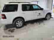 2010 Ford Explorer with VIN 1FMEU7D88AUA90572, listed as a Copart auction lot 85647904 with 63,981 mi miles and Salvage title. Bid and sale history available at DreamBid. Image 3.