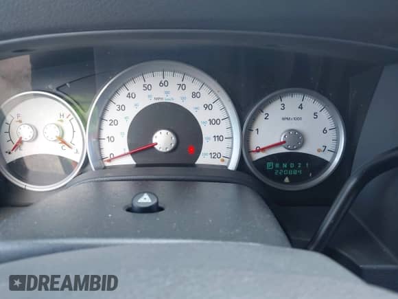 2005 Dodge Durango SLT with VIN 1D4HD48NX5F614902, listed as a IAAI auction lot 43393036 with 220,884 mi miles and . Bid and sale history available at DreamBid. Image 7.