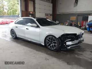 2023 BMW 7 Series 760i xDrive с VIN WBA33EJ01PCM24809, выставлен на аукционе IAAI как лот 43310239 с пробегом 31 704 миль миль и . История ставок и продаж доступна на DreamBid. Изображение 1.