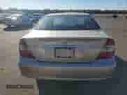 2002 Toyota Camry LE z VIN 4T1BE32K82U588621, wystawiony jako Copart lot #86985085 z przebiegiem 252 745 mil mil oraz Szkoda całkowita • Salvage title. Historia ofert i sprzedaży dostępna na DreamBid. Obrazek 6.