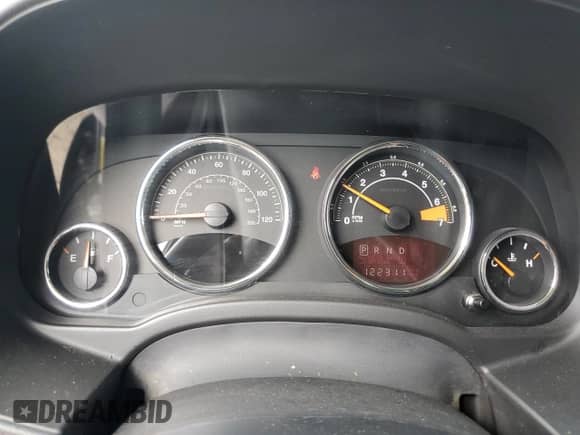 2015 Jeep Compass High Altitude с VIN 1C4NJCEA3FD107468, выставлен на аукционе Copart как лот 82125705 с пробегом 122 311 миль миль и Чистый • Clean title. История ставок и продаж доступна на DreamBid. Изображение 9.