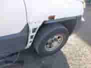 2005 Chevrolet Avalanche LS z VIN 3GNGK22G15G262702, wystawiony jako IAAI lot #43319532 z przebiegiem 170 111 mil mil oraz . Historia ofert i sprzedaży dostępna na DreamBid. Obrazek 19.