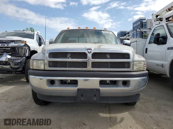 1997 Dodge RAM with VIN 3B7MC33W4VM536948, listed as a Copart auction lot 53741055 with 151,754 mi miles and Salvage title. Bid and sale history available at DreamBid. Image 5.