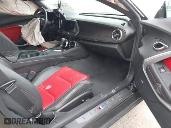 2022 Chevrolet Camaro 2LT с VIN 1G1FD1RX3N0115261, выставлен на аукционе IAAI как лот 43263351 с пробегом 42 478 миль миль и . История ставок и продаж доступна на DreamBid. Изображение 5.