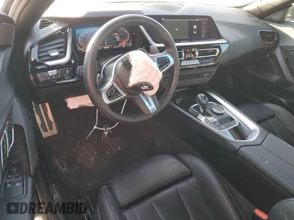 2020 BMW Z4 sDrive30i with VIN WBAHF3C01LWW76728, listed as a Copart auction lot 82159425 with 58,031 mi miles and Salvage title. Bid and sale history available at DreamBid. Image 8.