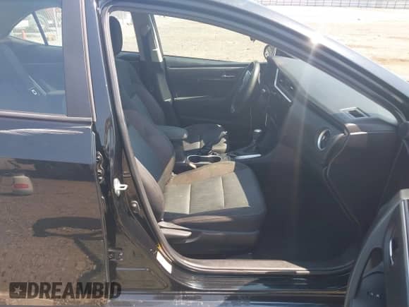 2019 Toyota Corolla L с VIN 2T1BURHE2KC226258, выставлен на аукционе IAAI как лот 43212980 с пробегом 105 212 миль миль и . История ставок и продаж доступна на DreamBid. Изображение 5.