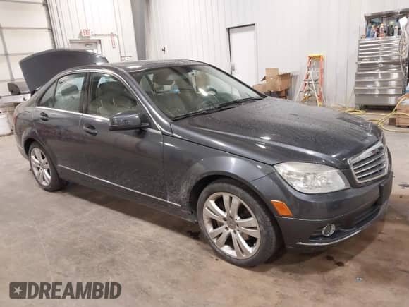 2010 Mercedes-Benz C 300 Sport с VIN WDDGF8BB6AR122164, выставлен на аукционе IAAI как лот 42026446 с пробегом 130 229 миль миль и . История ставок и продаж доступна на DreamBid. Изображение 1.
