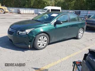 2014 Chevrolet Cruze LS с VIN 1G1PA5SH1E7212666, выставлен на аукционе IAAI как лот 43233494 с пробегом 134 374 миль миль и . История ставок и продаж доступна на DreamBid. Изображение 2.