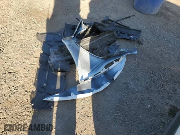 2018 Toyota Prius Plus z VIN JTDKARFP0J3079152, wystawiony jako Copart lot #80650285 z przebiegiem 77 519 mil mil oraz Szkoda całkowita • Salvage title. Historia ofert i sprzedaży dostępna na DreamBid. Obrazek 12.