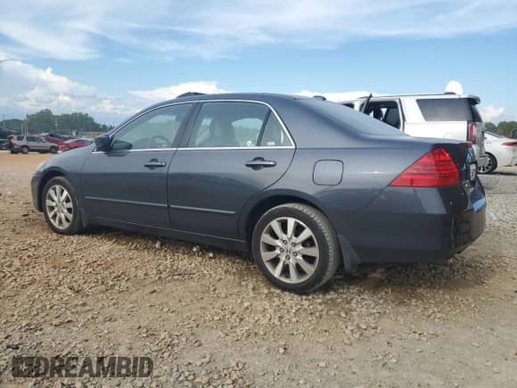 2007 Honda Accord EX-L с VIN 1HGCM66827A041558, выставлен на аукционе Copart как лот 63267405 с пробегом 98 435 миль миль и Списание • Salvage title. История ставок и продаж доступна на DreamBid. Изображение 2.
