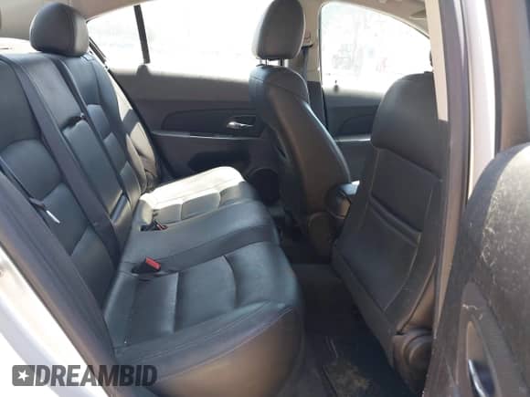 2013 Chevrolet Cruze 2LT с VIN 1G1PE5SB4D7158696, выставлен на аукционе IAAI как лот 42678648 с пробегом Не указан миль и . История ставок и продаж доступна на DreamBid. Изображение 8.