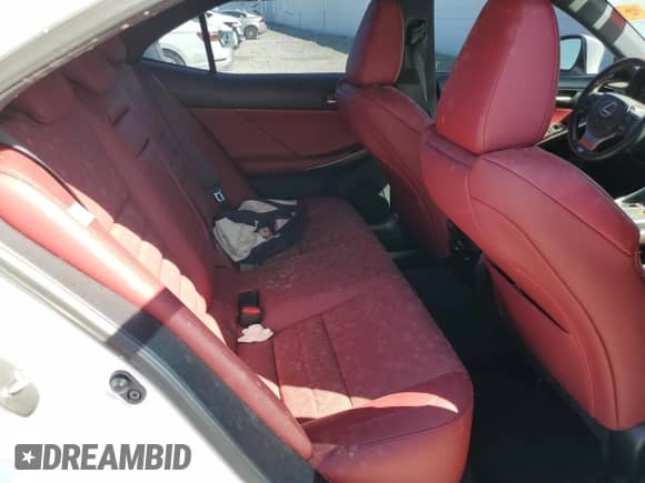 2019 Lexus IS 300 z VIN JTHBA1D26K5096826, wystawiony jako Copart lot #84755815 z przebiegiem Nie podano mil oraz Nie do naprawy • Non repairable. Historia ofert i sprzedaży dostępna na DreamBid. Obrazek 10.