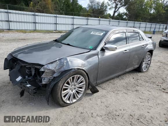 2011 Chrysler 300 C с VIN 2C3CA6CT5BH514013, выставлен на аукционе Copart как лот 84601395 с пробегом 163 394 миль миль и Списание • Salvage title. История ставок и продаж доступна на DreamBid. Изображение 1.