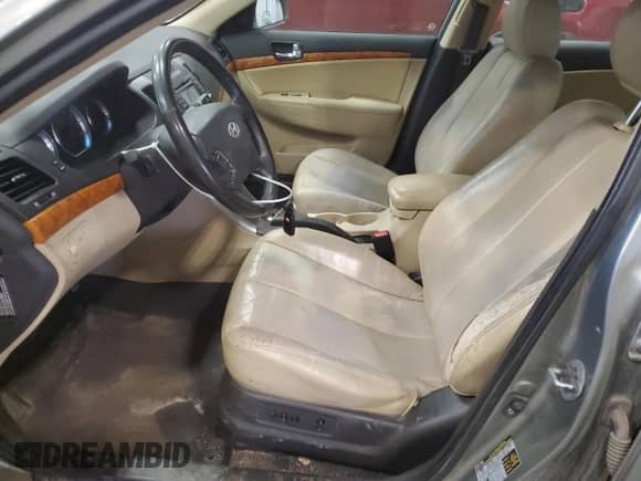 2010 Hyundai Sonata SE с VIN 5NPEU4AC8AH627530, выставлен на аукционе Copart как лот 51762365 с пробегом 191 011 миль миль и На запчасти • Non repairable. История ставок и продаж доступна на DreamBid. Изображение 7.