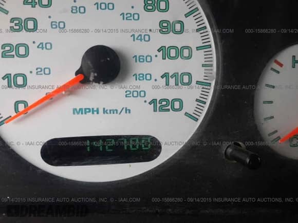 2000 Dodge Intrepid z VIN 2B3HD46R5YH120454, wystawiony jako IAAI lot #15866280 z przebiegiem 142 700 mil mil oraz . Historia ofert i sprzedaży dostępna na DreamBid. Obrazek 7.