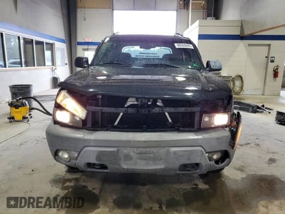 2002 Chevrolet Avalanche z VIN 3GNEK13T62G167075, wystawiony jako Copart lot #80569695 z przebiegiem 227 473 mil mil oraz Czysty tytuł • Clean title. Historia ofert i sprzedaży dostępna na DreamBid. Obrazek 5.