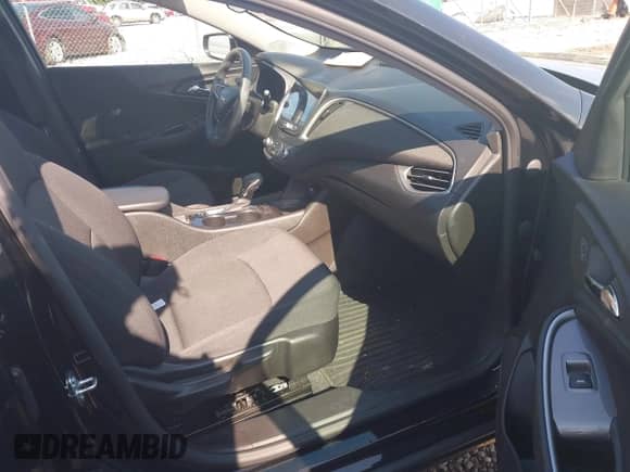 2023 Chevrolet Malibu LS с VIN 1G1ZC5ST1PF117959, выставлен на аукционе IAAI как лот 42538268 с пробегом 96 779 миль миль и . История ставок и продаж доступна на DreamBid. Изображение 5.