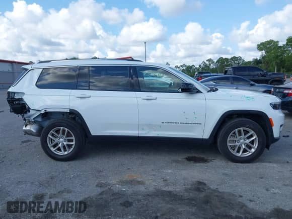 2023 Jeep Grand Cherokee Laredo z VIN 1C4RJJAG8P8790570, wystawiony jako IAAI lot #41490522 z przebiegiem 29 176 mil mil oraz . Historia ofert i sprzedaży dostępna na DreamBid. Obrazek 14.