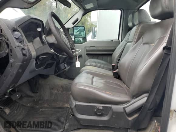 2012 Ford F-250 XL с VIN 1FTBF2A63CED13346, выставлен на аукционе Copart как лот 80302585 с пробегом 323 944 миль миль и Списание • Salvage title. История ставок и продаж доступна на DreamBid. Изображение 7.