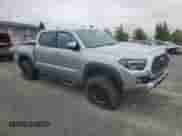 2023 Toyota Tacoma SR z VIN 3TMCZ5AN0PM639447, wystawiony jako Copart lot #80073135 z przebiegiem 28 815 mil mil oraz Szkoda całkowita • Salvage title. Historia ofert i sprzedaży dostępna na DreamBid. Obrazek 4.