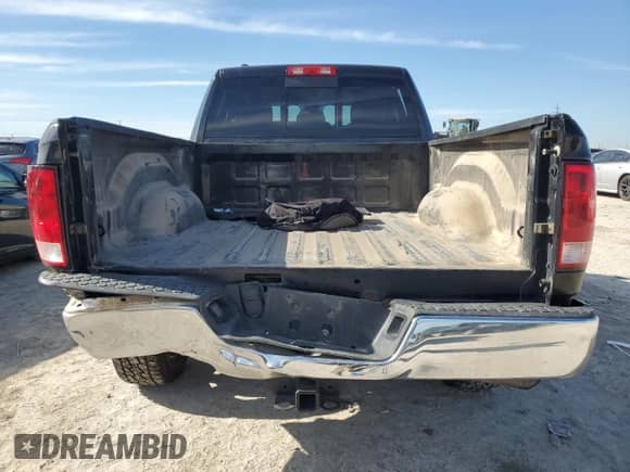 2015 Ram 1500 SLT z VIN 1C6RR7GG8FS664432, wystawiony jako Copart lot #88701415 z przebiegiem 203 418 mil mil oraz Szkoda całkowita • Salvage title. Historia ofert i sprzedaży dostępna na DreamBid. Obrazek 6.