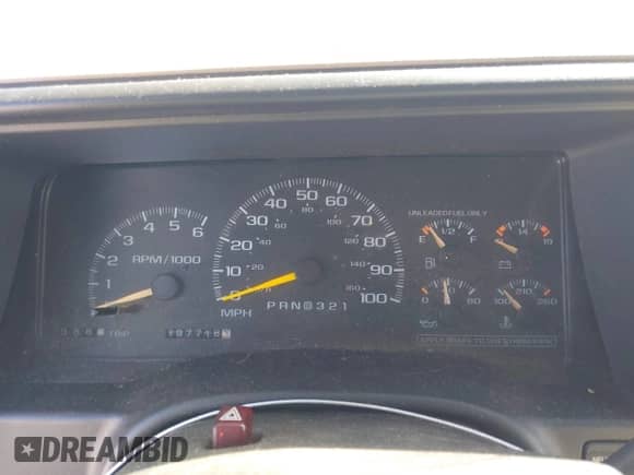 1998 Chevrolet Tahoe z VIN 1GNEK13R8WJ356061, wystawiony jako IAAI lot #43215978 z przebiegiem 197 716 mil mil oraz . Historia ofert i sprzedaży dostępna na DreamBid. Obrazek 7.