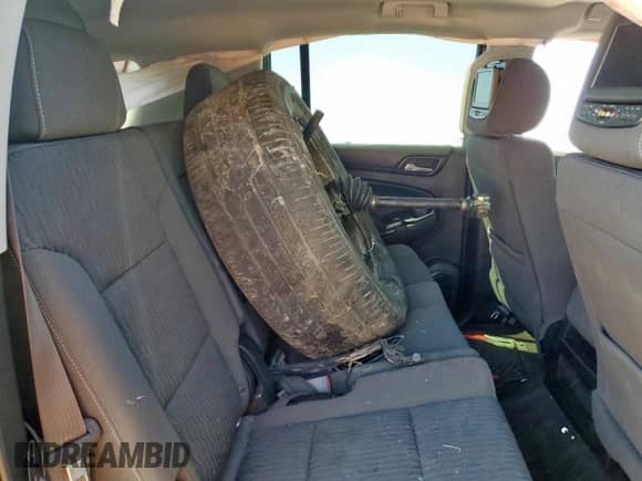 2016 Chevrolet Suburban LS с VIN 1GNSKGEC0GR458603, выставлен на аукционе Copart как лот 86437725 с пробегом 67 554 миль миль и Списание • Salvage title. История ставок и продаж доступна на DreamBid. Изображение 10.